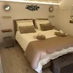 Monolocale Dimora Borgo Monte Nel Cuore Di Con Garage 아파트 오트란토