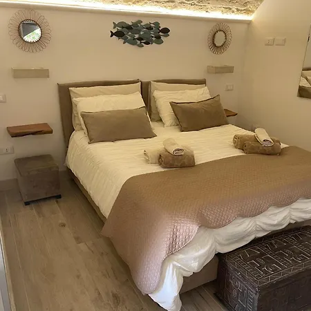 Monolocale Dimora Borgo Monte Nel Cuore Di Con Garage Apartman Otranto