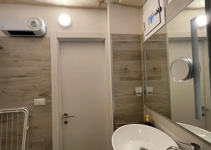 Apartamento Monolocale Dimora Borgo Monte Nel Cuore Di Con Garage *