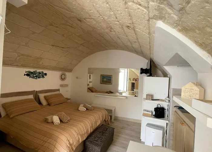 Monolocale Dimora Borgo Monte Nel Cuore Di Con Garage Apartamento Otranto